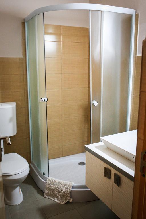 Pensiunea Oxana Lipova Kamer foto